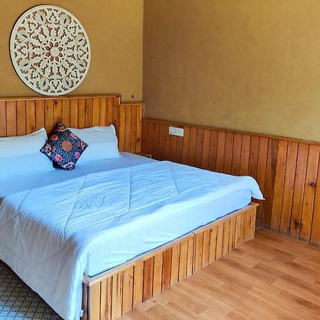 Jibhi Incredible Guest House מראה חיצוני תמונה